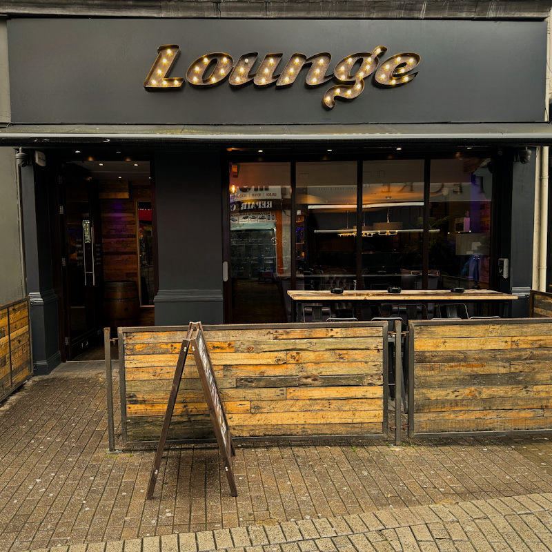 Lounge 72
