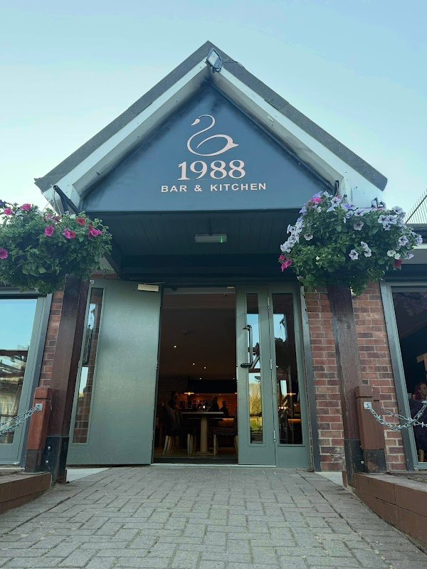 1988 Bar & Kitchen