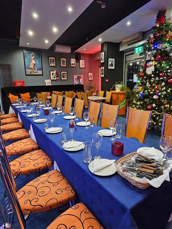 So Bar & Restaurant