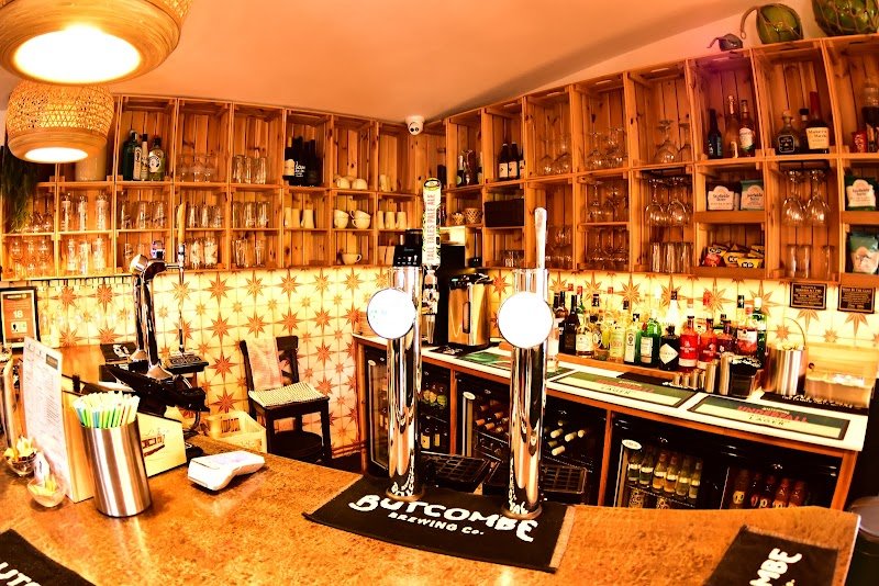 The Lock Inn Bar & Kitchen