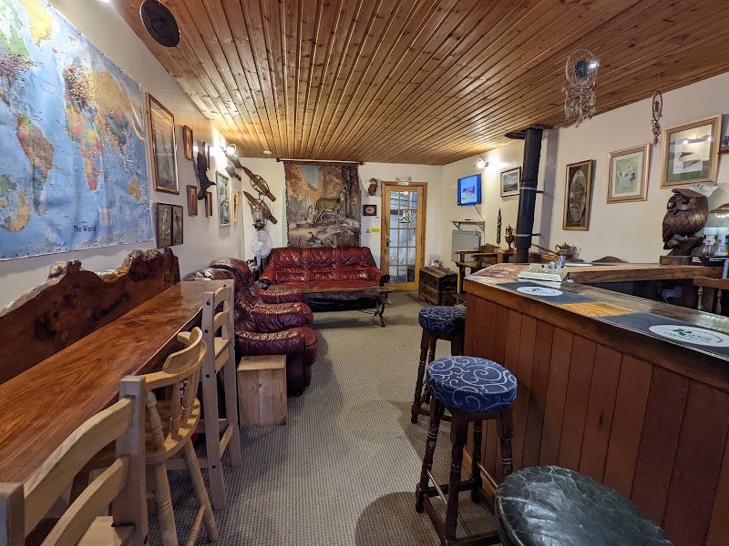 Eagle Barge Inn