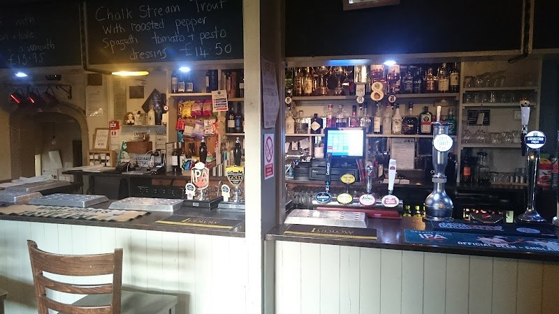 Hundred House Inn