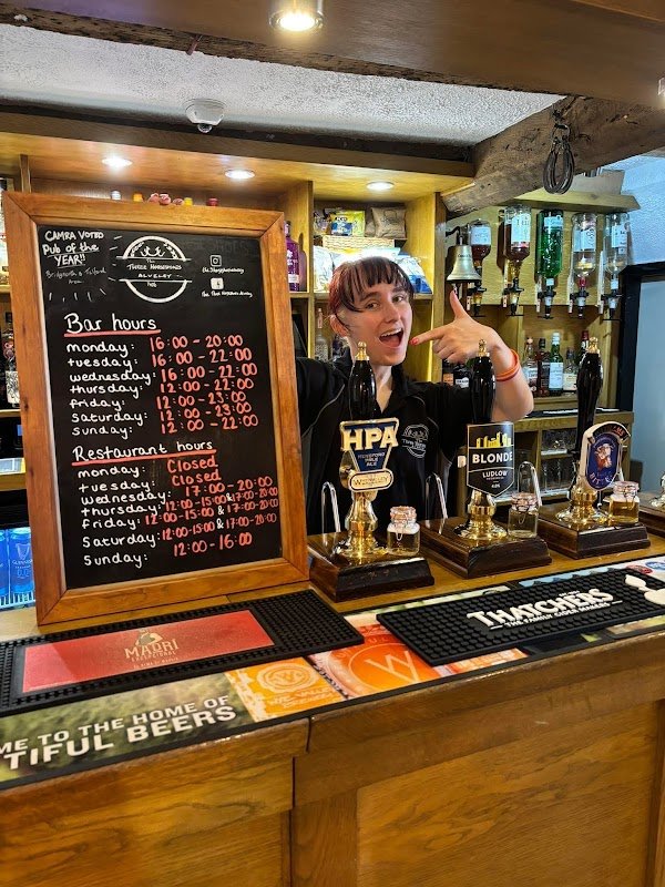 The Three Horseshoes