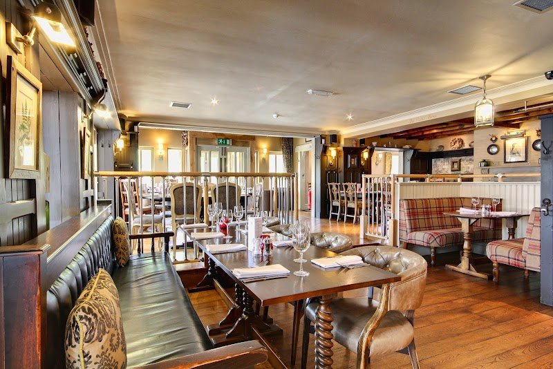 Red Lion, High Lane