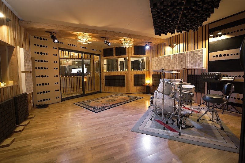 Musicopré Studio D'enregistrement, De Mixage Et De Mastering, Résidentiel En Normandie À 120 Km De Paris