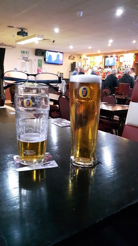 Cues Sports and Entertainment Bar
