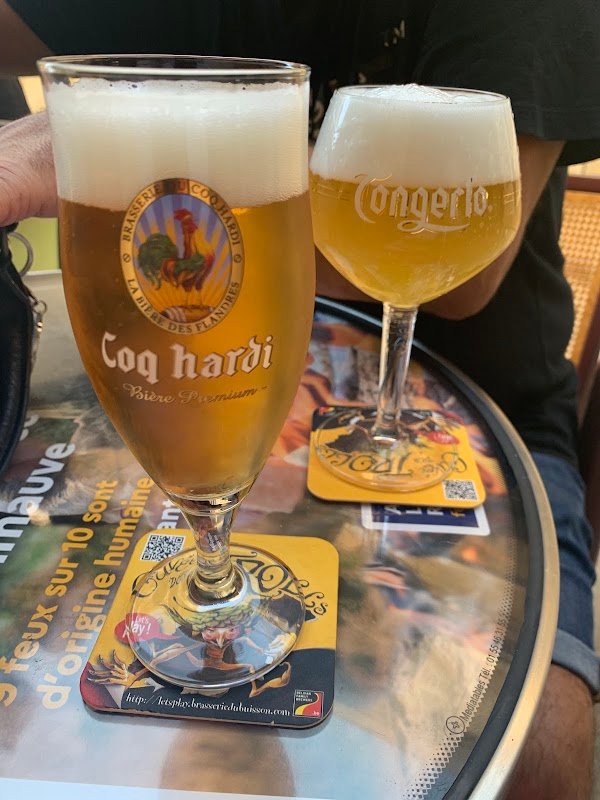 Le Bar Y Est