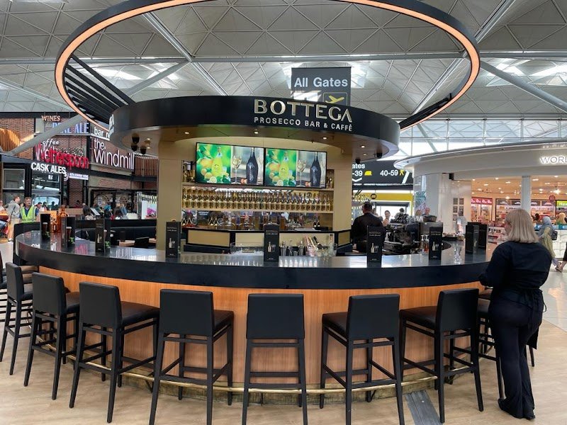 Bottega Prosecco Bar Stansted Airport