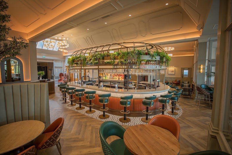 Ballroom Bar