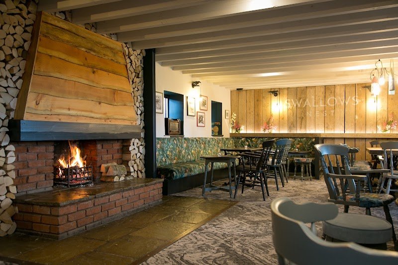 Swallows Nest Bar & Bistro