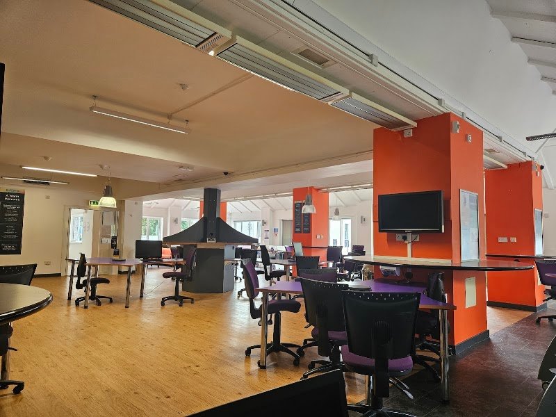 Rosser Lounge