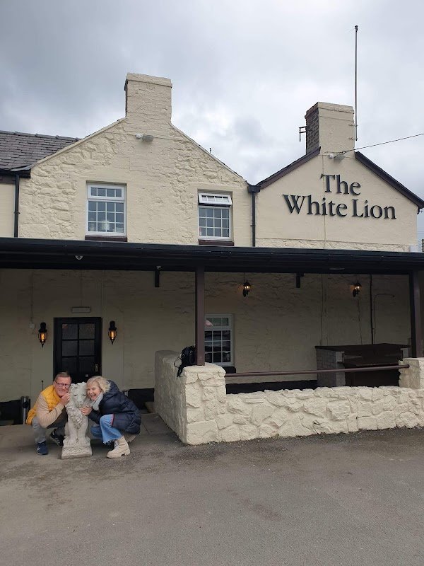 The White Lion llynclys