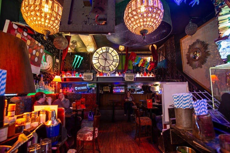 Bar Social