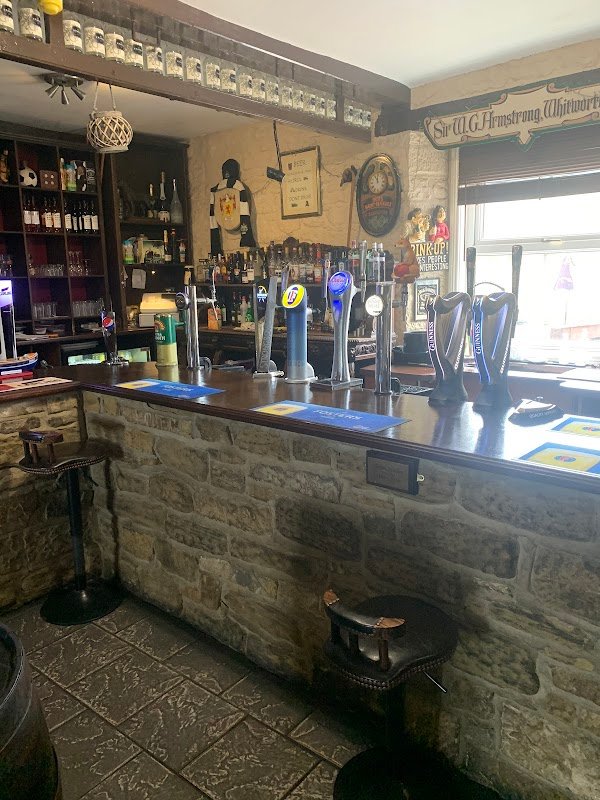 Charltons Bar & Restaurant