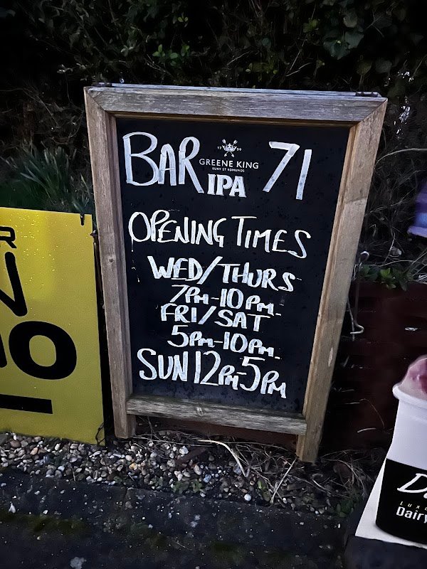 Bar 71