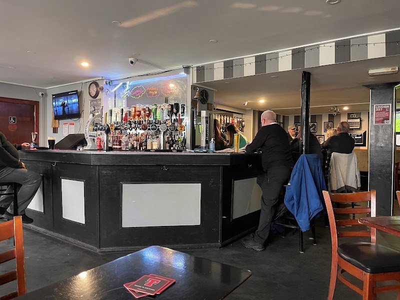 The Central Bar