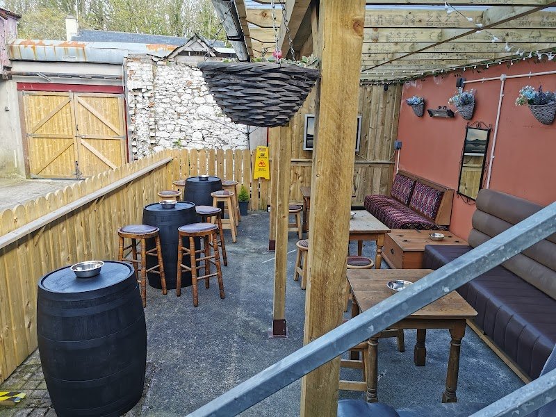 Savage's Bar