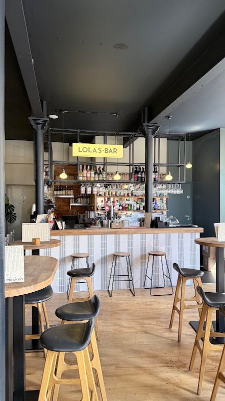 Lola's Bar