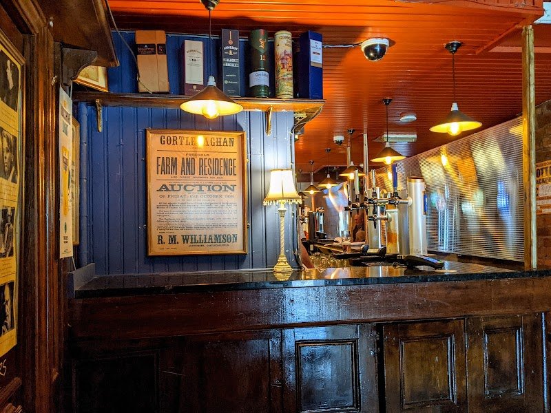 The Square Bar
