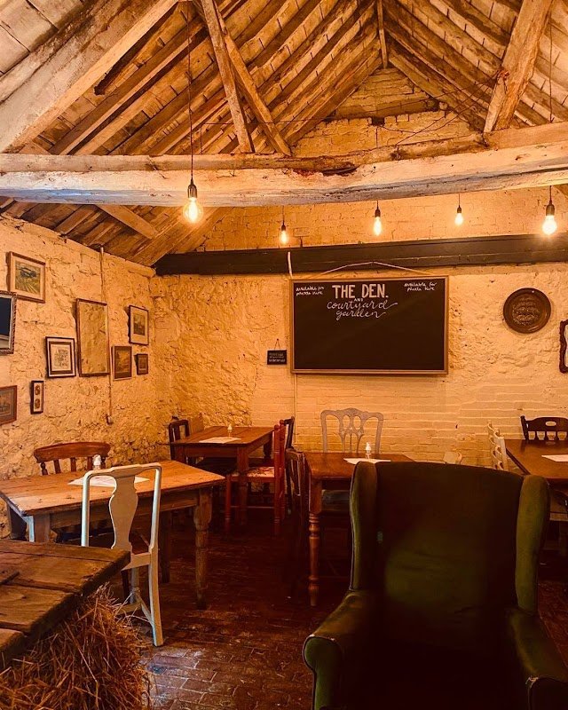 Rose and Crown Harpley