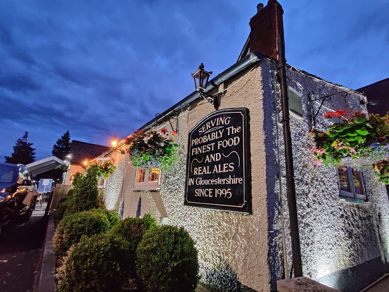 Queens Head Longford