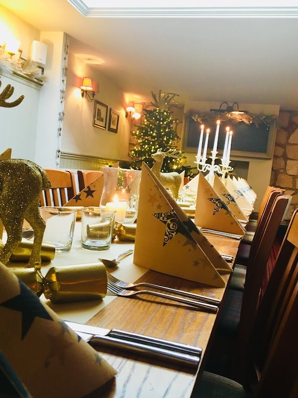 The Cross Inn Pub & kitchen