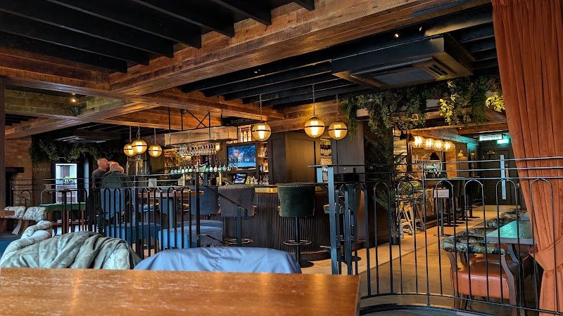 The Whitecliff Inn