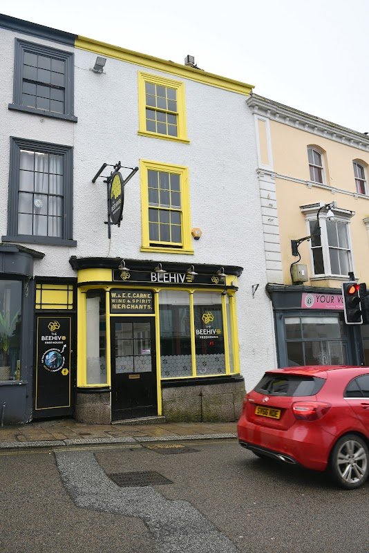 Beehive Bar