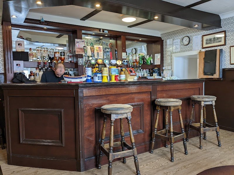 Pier Hotel Restaurant
