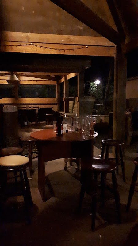 Peg’s Bar