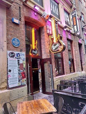 Wall Of Fame Bar And Kitchen Victoria Street