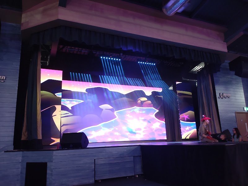 Marina bar/showbar