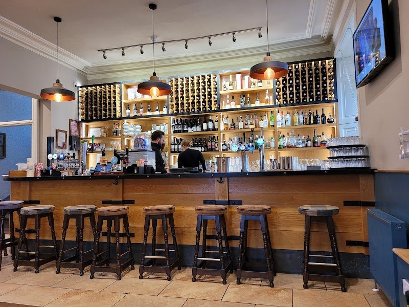 Allan Park - pub, restaurant & coffee house (w/ rooms)