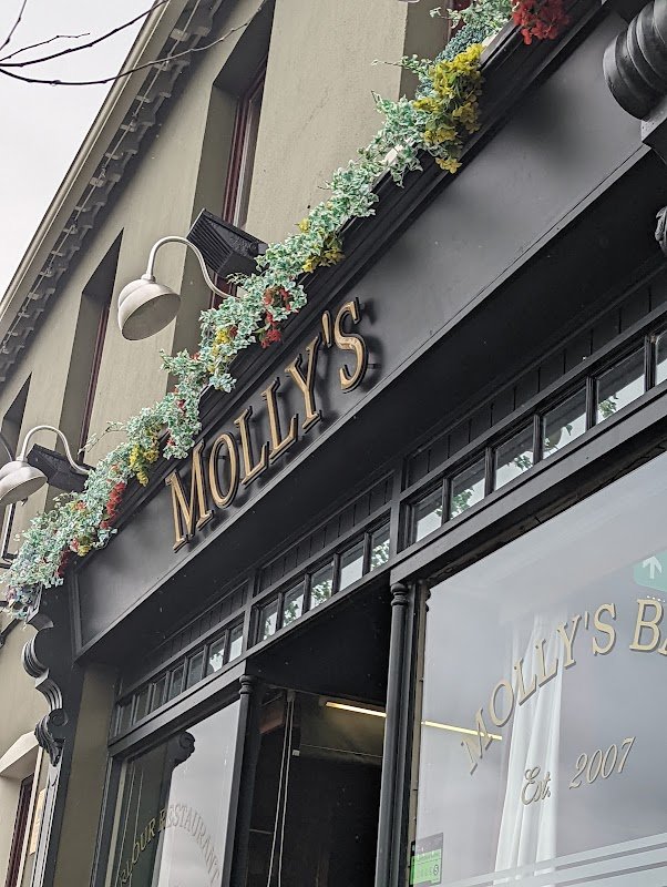 Molly's Bar