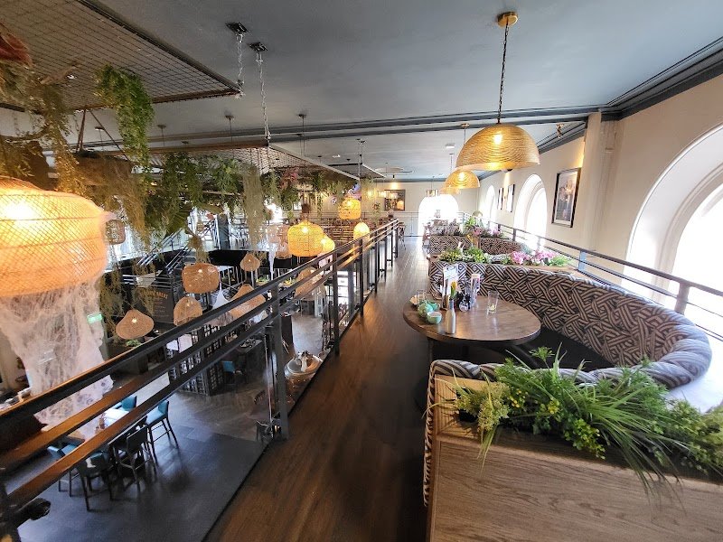Brewhouse & Kitchen