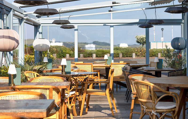Scotts Bar & Restaurant