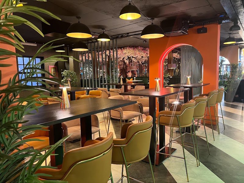 Calico Bar & Eatery