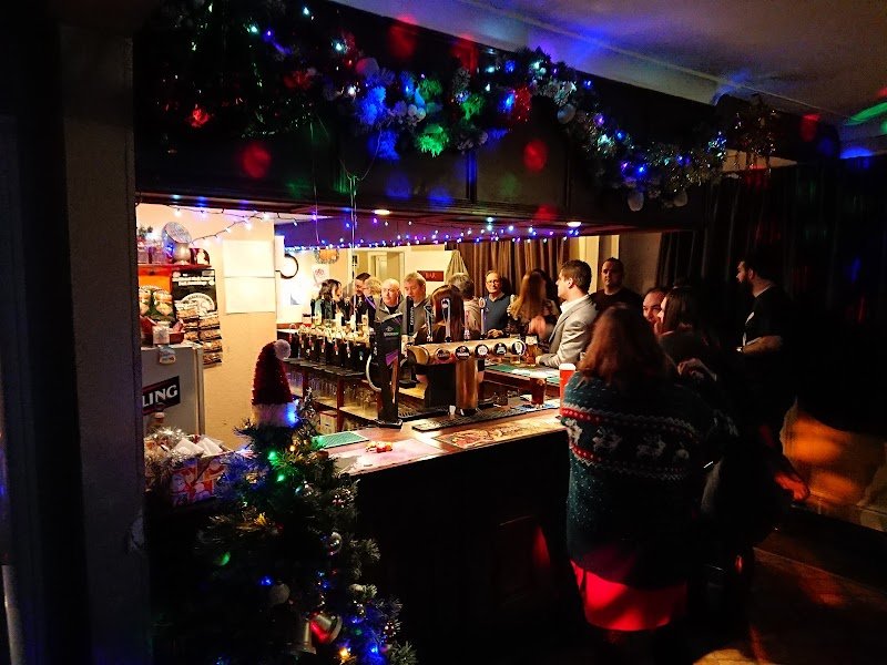 The Three Horseshoes