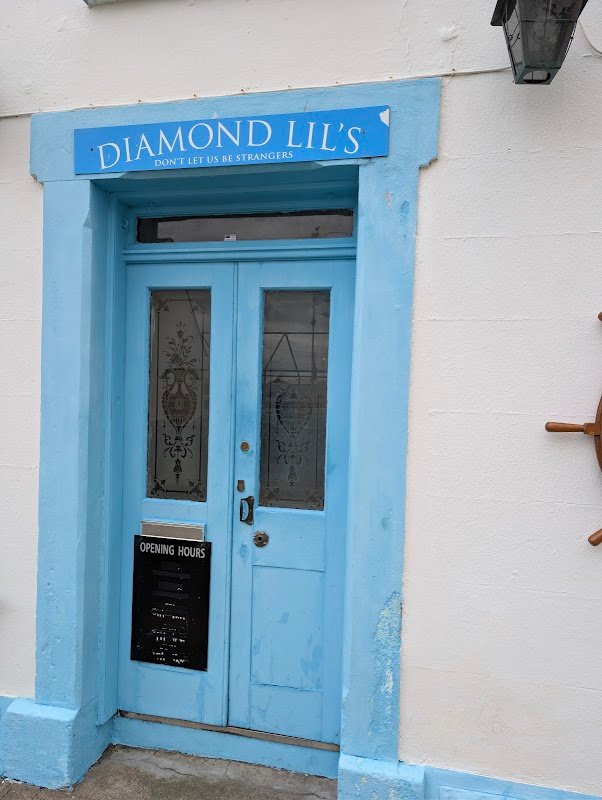 Diamond Lil's