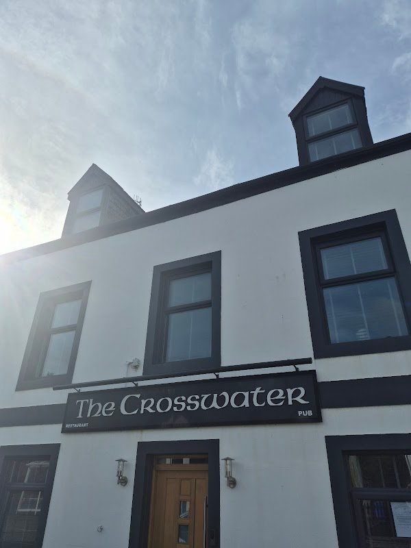 The Crosswater Pub, Restaurant & Rooms
