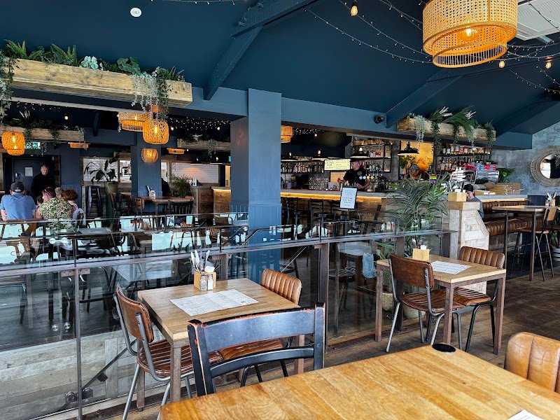 The Balcony Bar & Kitchen