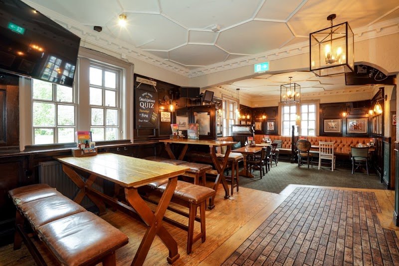 White Hart Cheadle