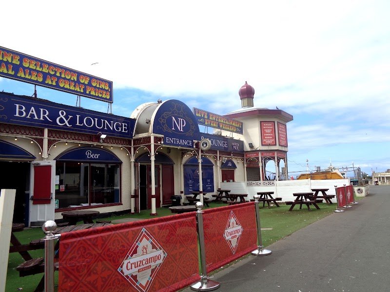 North Pier Lounge Bar