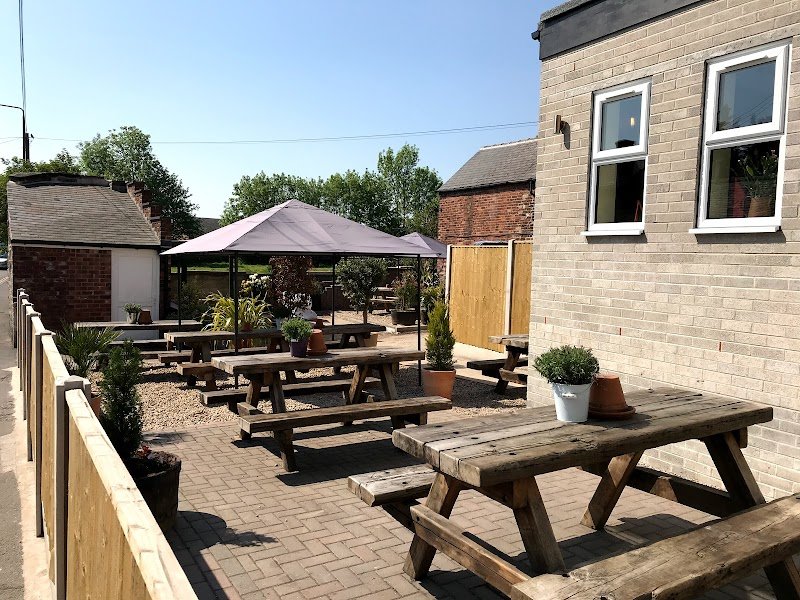 Three Horseshoes
