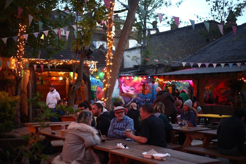 Fox & Firkin