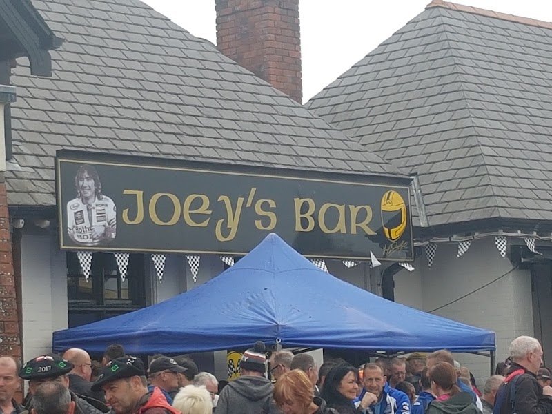 Joey's Bar