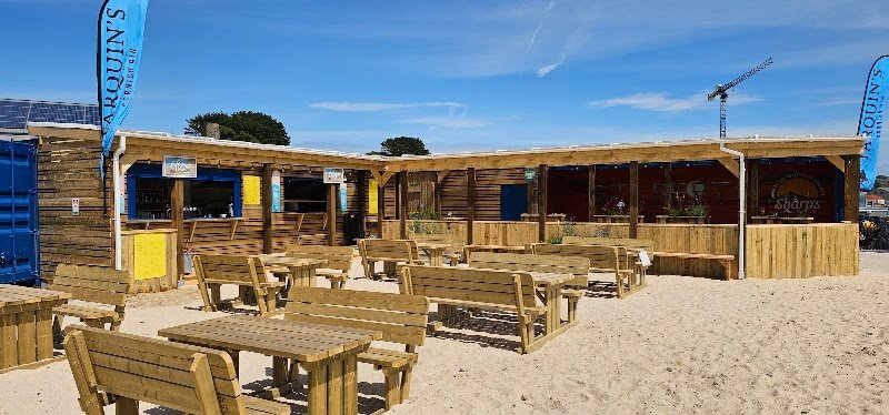 Gilbert's Beach Bar & Kitchen