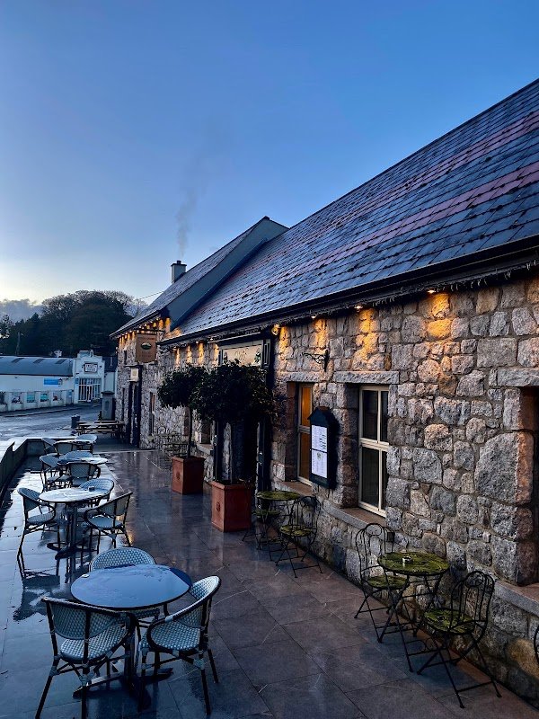 Byrne & Woods Bar & Restaurant