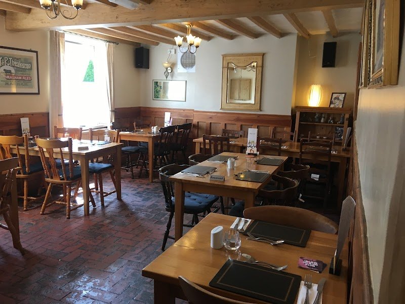 Three Horseshoes Public House