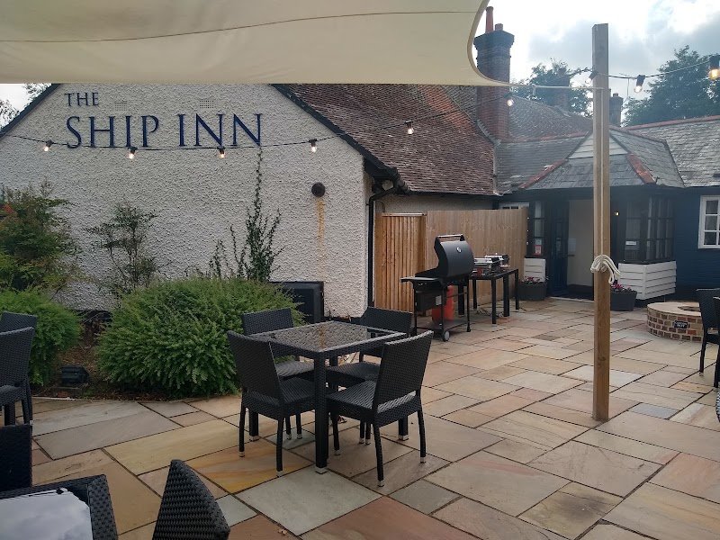 The Ship Inn - Traditional Pub and Restaurant